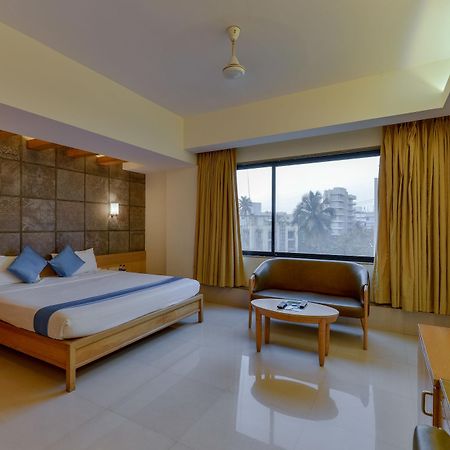 Hotel Ajanta Мумбаї Екстер'єр фото