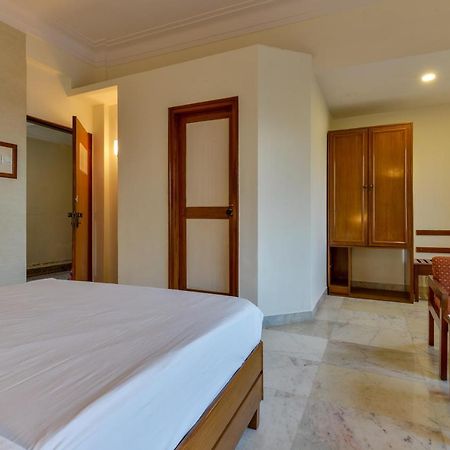 Hotel Ajanta Мумбаї Екстер'єр фото