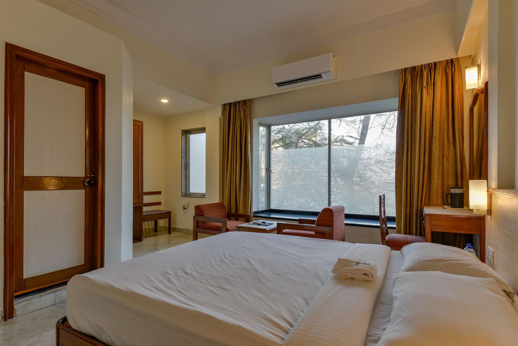 Hotel Ajanta Мумбаї Екстер'єр фото