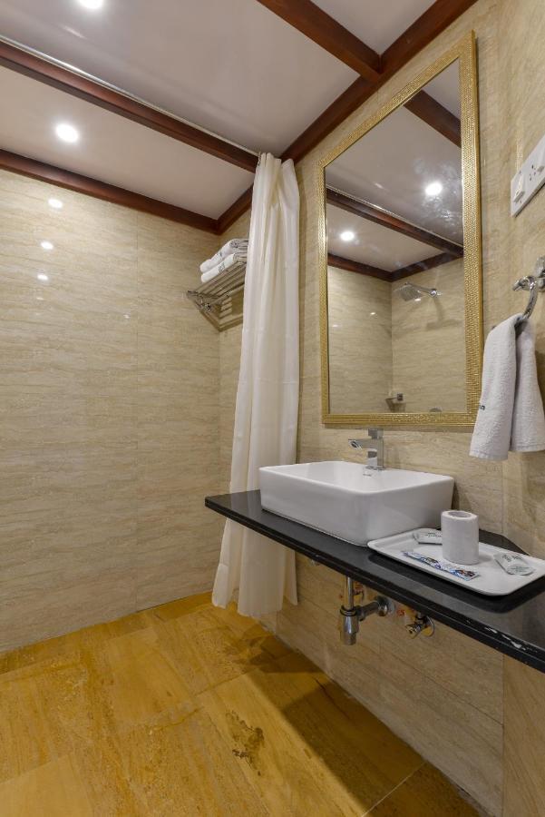 Hotel Ajanta Мумбаї Екстер'єр фото